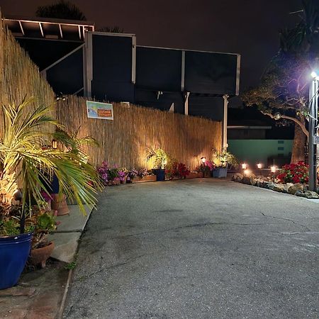 * - The Leucadia Beach Grotto - * An Encinitas Gem Bagian luar foto